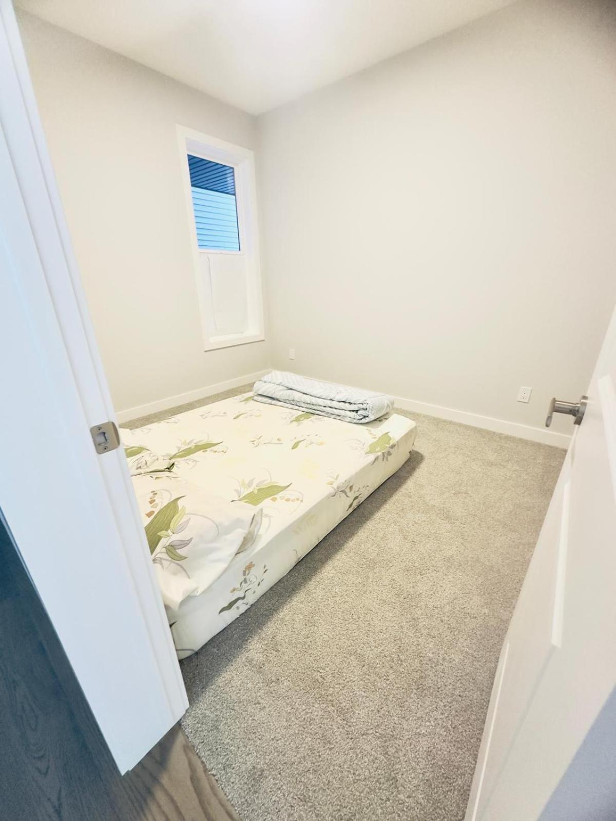 Private Room Minutes To Calgary Airport Yyc, Downtown, Banff Ngoại thất bức ảnh